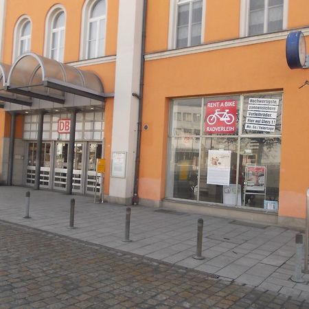 Hotel Im Bahnhof Passau Bagian luar foto