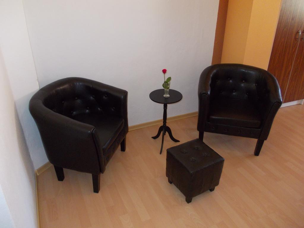 Hotel Im Bahnhof Passau Ruang foto