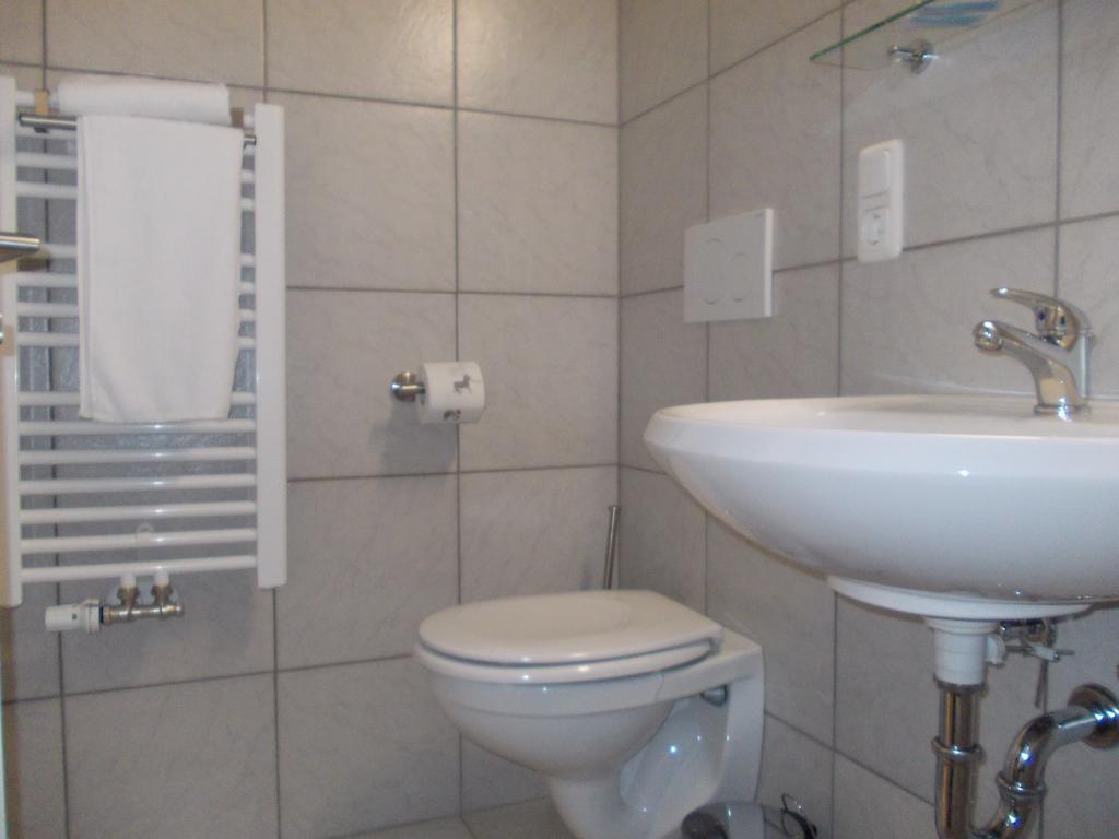 Hotel Im Bahnhof Passau Ruang foto